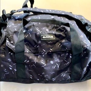 Dakine duffle bag - brand new